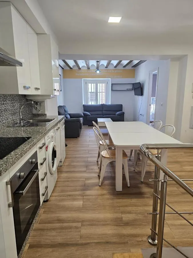Apartamentos Plaza Santo Domingo Cádiz España