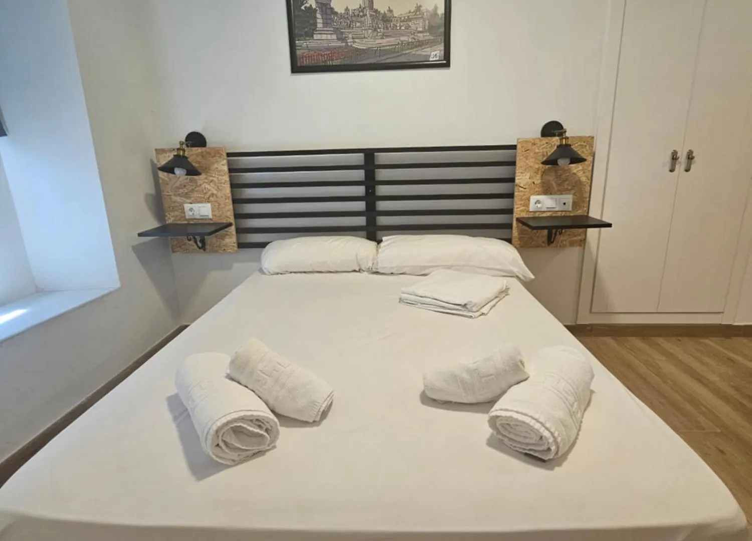 Apartamentos Plaza Santo Domingo Cádiz España