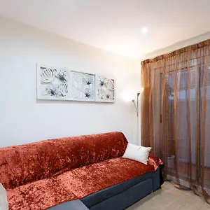 https://apt-bonito-piso-cerca-de-park-guell.catalonia-hotels.com